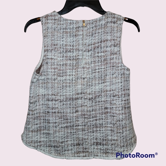 W5 Top Small - Picture 5 of 8